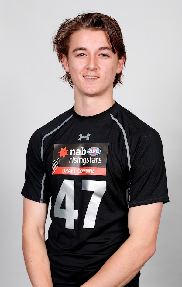 AFL 2018 Media - VIC State Draft Combine Headshots MELBOURNE, AUSTRALIA - OCTOBER 05: Harry Reynolds poses during the AFL State Draft Combine - Victoria headshot session at Marvel Stadium on October 5, 2018 in Melbourne, Australia. (Photo by Michael Willson/AFL Media)